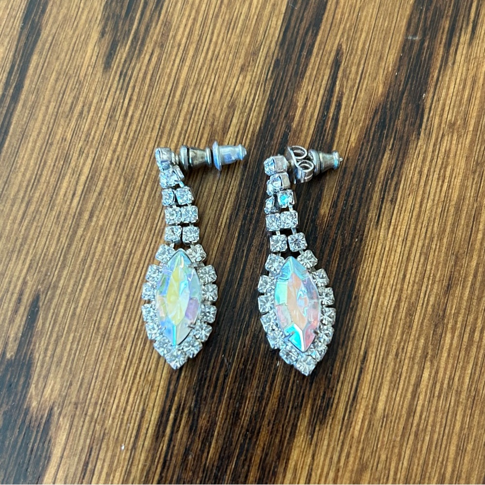 Cubic zirconia drop earrings
Motown style